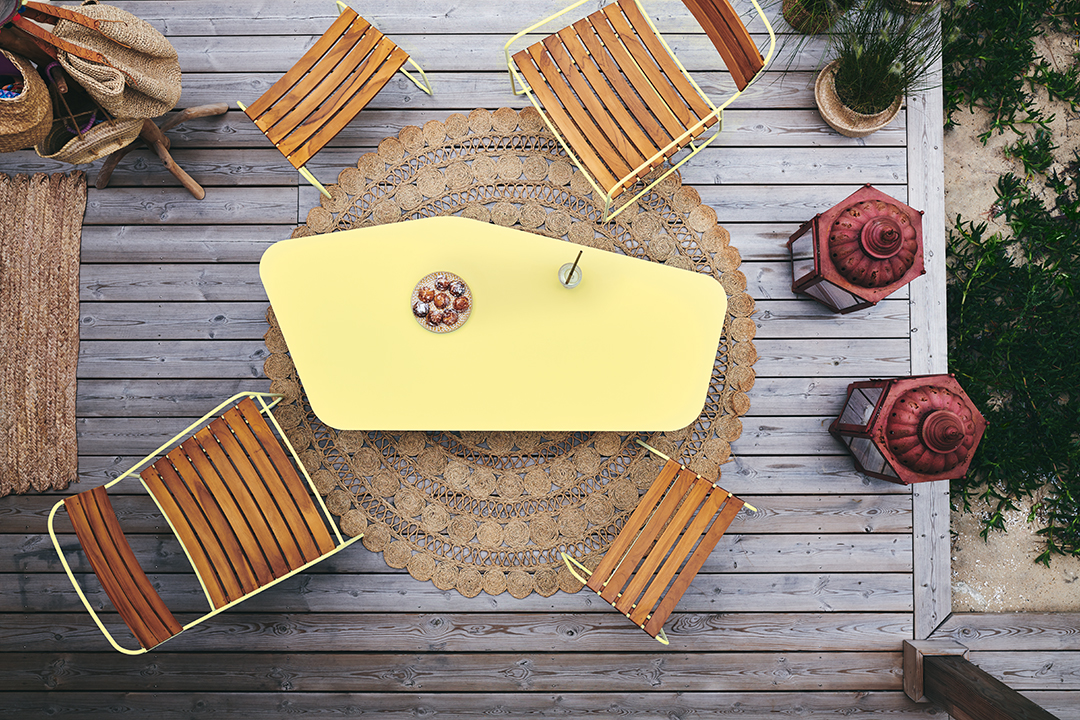 FAUTEUIL BAS TECK SURPRISING FERMOB – Image 5