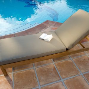 COUSSIN SPUNPOLY pour bain de soleil